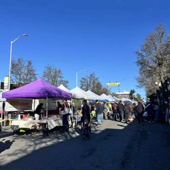 West Seattle Farmers Market - Farmers Market Near Me - Seattle, Washington West Seattle Farmers Market - Farmers Market Near Me - Seattle, Washington