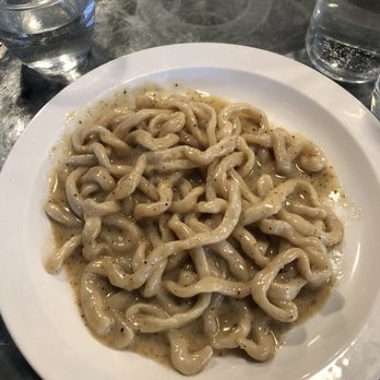 Padella - Cacio e Pepe. The star of the meal. Photo isn't the most appetizing but amazing. - Italian Near Me - London, XGL