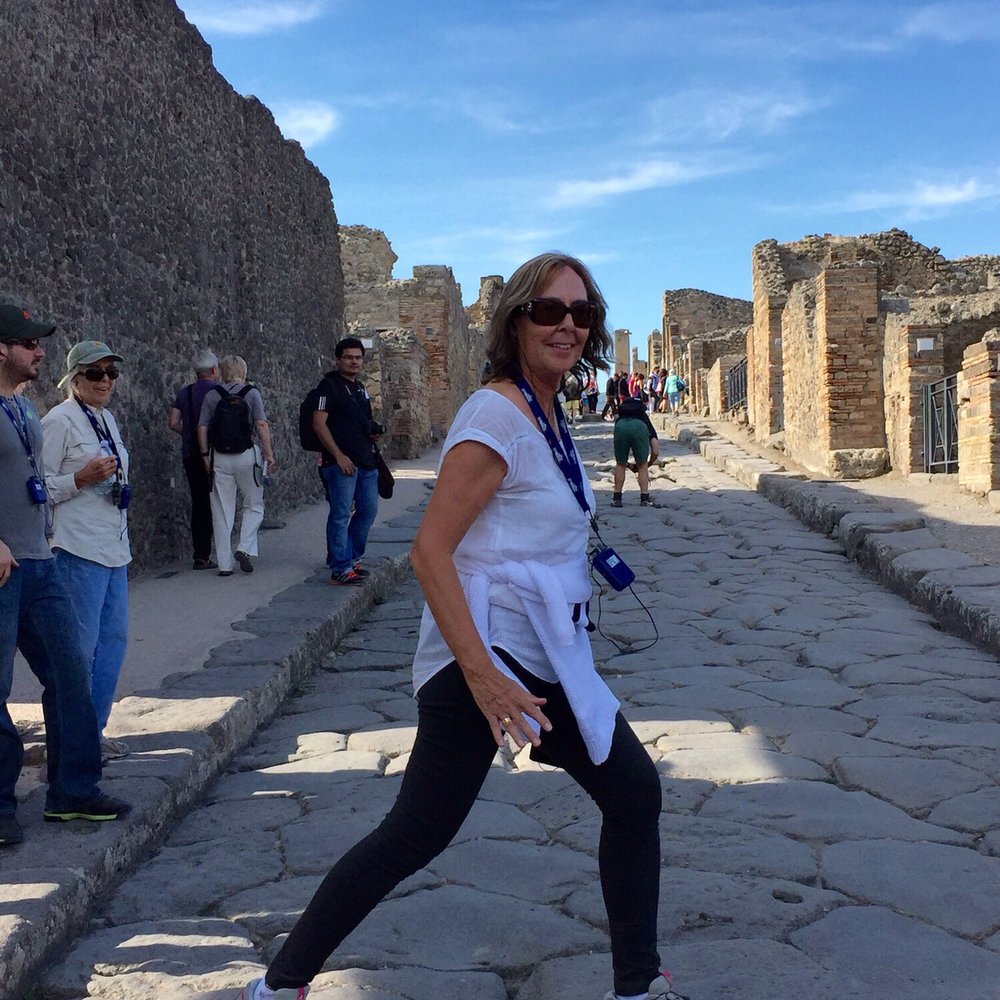 Scavi di Pompei - Crossing the road - Museums Near Me - Pompei, NA
