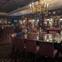Jim's Steak House - Bar area
