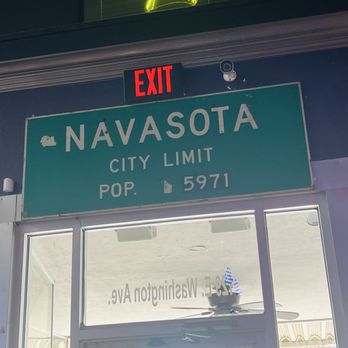 Classic Rock Coffee Co & Kitchen - Coffee & Tea Near Me - Navasota, Texas