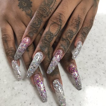 Nail Shop & Wax - lynn is amazing .. always pleased ... always satisfied . she takes her time and does an amazing job !!! love this place ! - Nail Salons Near Me - Lithonia, Georgia