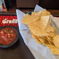 Taqueria Los Hermanos - Chips and salsa