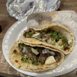 El Nopalito - Tacos de cabeza