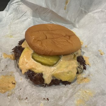 For The Win - Burgers Near Me - Los Angeles, California For The Win - Burgers Near Me - Los Angeles, California