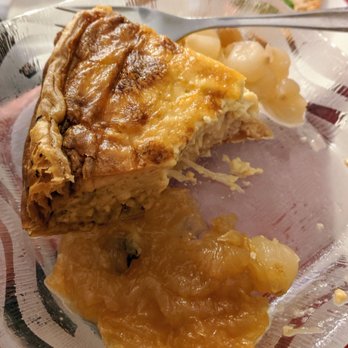 La Barretina - Onion cake - Spanish Near Me - Orfes, GI
