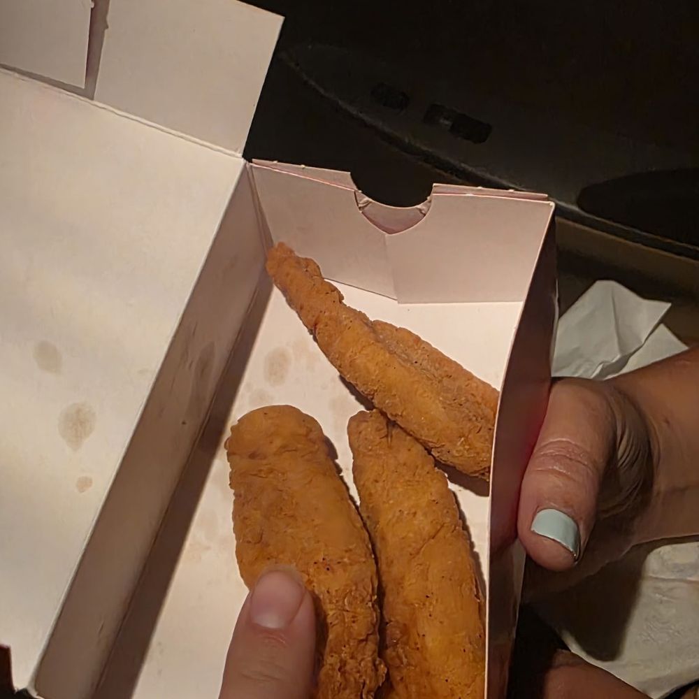 Steak ’n Shake - Slightly bigger than mcd's nuggets for 3x the cost. Don't waste your money. - Fast Food Near Me - Oldsmar, Florida Steak ’n Shake - Slightly bigger than mcd's nuggets for 3x the cost. Don't waste your money. - Fast Food Near Me - Oldsmar, Florida