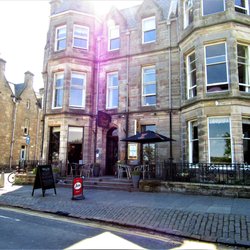 Russell Hotel - The Russell Hotel.  Photo.19.5.2018.