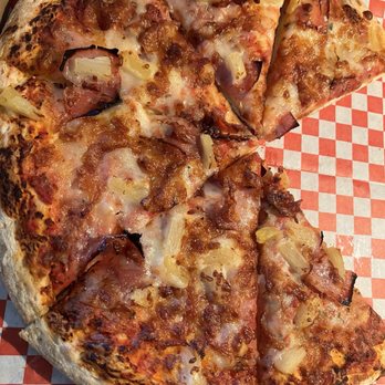Pizza Pie Eatery - Dry Hawaiian pizza - thick crust and raw in the middle - Pizza Near Me - Glendale, California Pizza Pie Eatery - Dry Hawaiian pizza - thick crust and raw in the middle - Pizza Near Me - Glendale, California