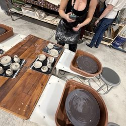 Throw Art Studio