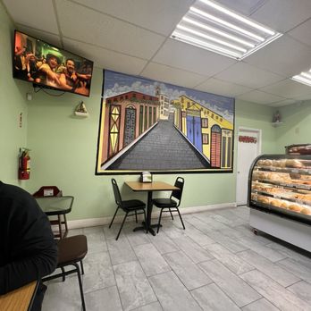 Yessy Cuban Bakery - Patisserie/Cake Shop Near Me - Fort Myers, Florida Yessy Cuban Bakery - Patisserie/Cake Shop Near Me - Fort Myers, Florida