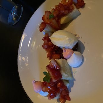 Bourbon Steak - Strawberry Shortcake - Steakhouses Near Me - Washington, DC, District of Columbia
