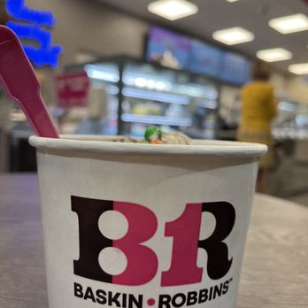 Baskin-Robbins Ice Cream - Ice cream of Oreo Cookie - Ice Cream & Frozen Yogurt Near Me - San Jose, California Baskin-Robbins Ice Cream - Ice cream of Oreo Cookie - Ice Cream & Frozen Yogurt Near Me - San Jose, California