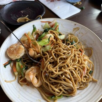 Yu's Noodle Shop - Chinese Near Me - Lone Tree, Colorado Yu's Noodle Shop - Chinese Near Me - Lone Tree, Colorado