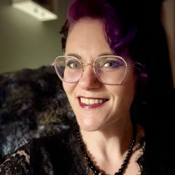 Vitality Reiki - Owner & Reiki Master/Teacher - Nikki