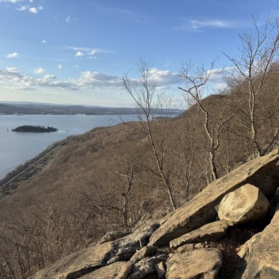 Breakneck Ridge by null