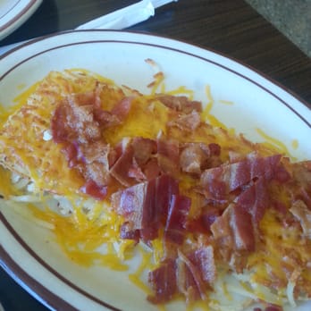 Bob's Big Boy Broiler - Loaded  hash brown - American Near Me - Downey, California