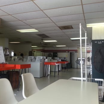 Gonzalez Washateria - Comfy seat - Laundry Services Near Me - Houston, Texas Gonzalez Washateria - Comfy seat - Laundry Services Near Me - Houston, Texas