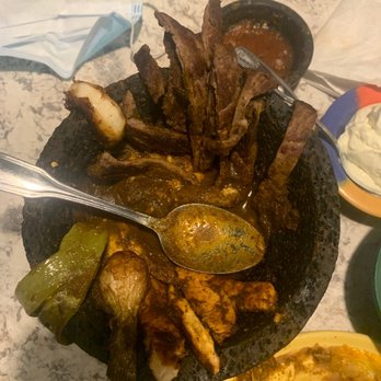 La Cabana Restaurant - Molcajete con 3 carnes. - Mexican Near Me - Bakersfield, California La Cabana Restaurant - Molcajete con 3 carnes. - Mexican Near Me - Bakersfield, California