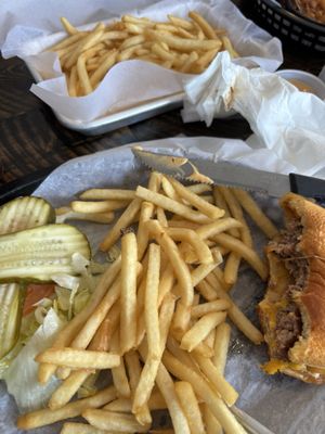 Big Hole BBQ Victor by null