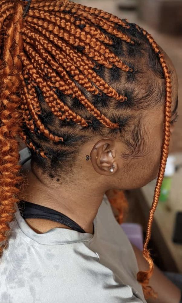 Nicky’s Hair Braiding Logo
