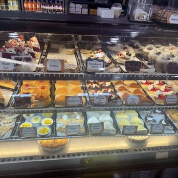 FL Bakery - Cakes - Latin American Near Me - Kissimmee, Florida FL Bakery - Cakes - Latin American Near Me - Kissimmee, Florida