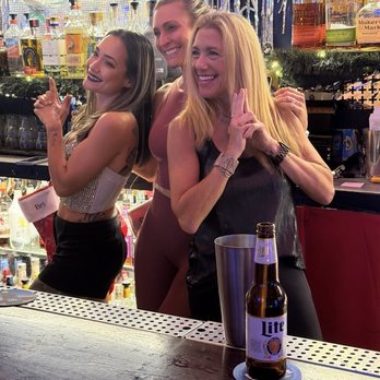 Paddy O'Brien's Irish Pub - Irish Pub Near Me - Redondo Beach, California