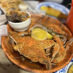 Blue Claw Restaurant & Crab Eatery - Crabs