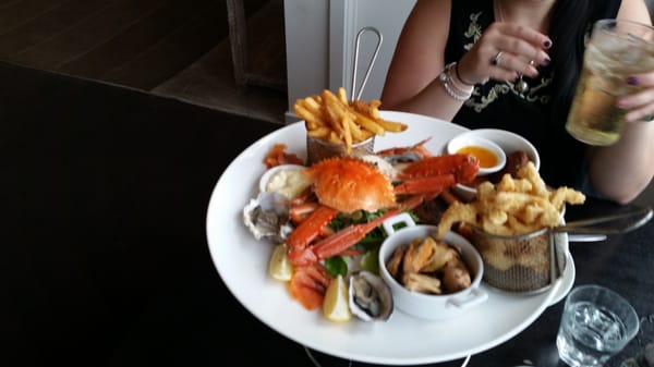 Lorne Beach Pavilion by null