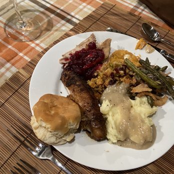 Crosby's Kitchen - Amazing Thanksgiving dinner. - American Near Me - Chicago, Illinois Crosby's Kitchen - Amazing Thanksgiving dinner. - American Near Me - Chicago, Illinois