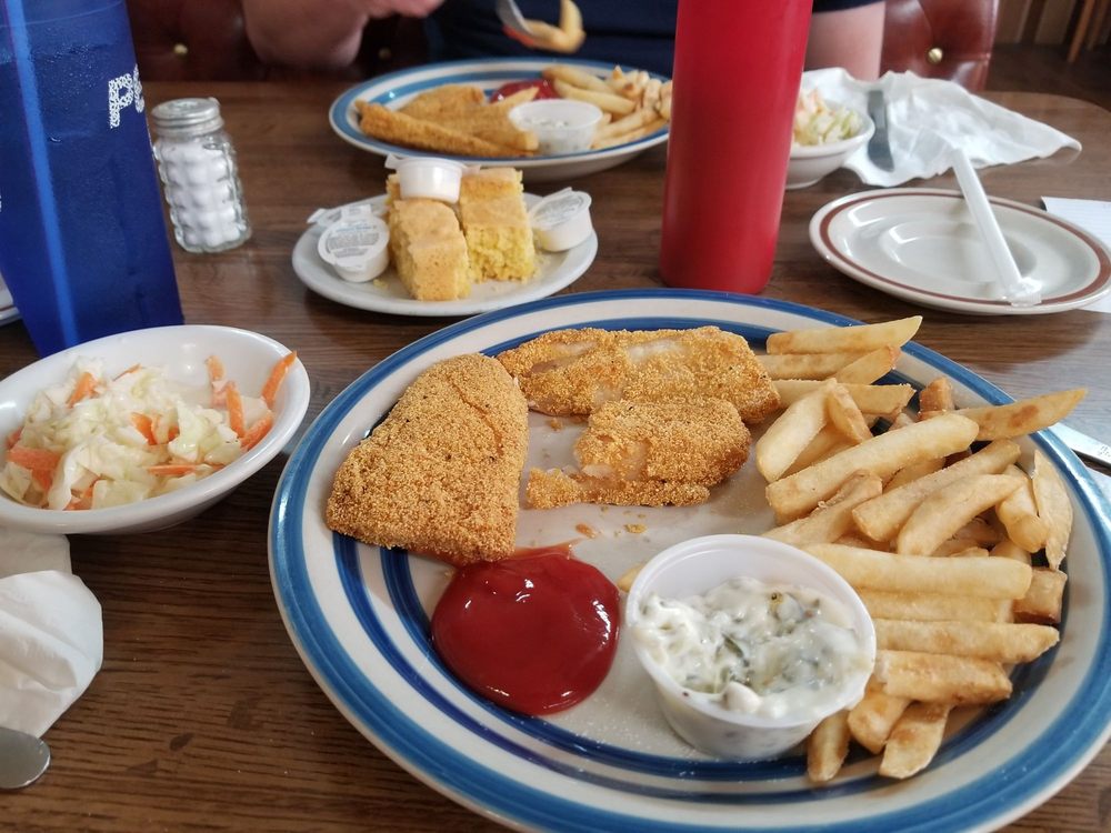 Ron's Family Restaurant Logo