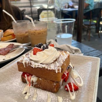 Rafael's Kitchen - Breakfast & Brunch Near Me - Santa Ana, California Rafael's Kitchen - Breakfast & Brunch Near Me - Santa Ana, California