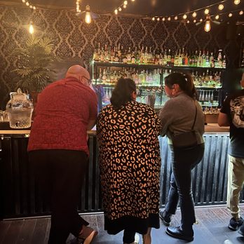 The Roosevelt Room - Cocktail Bars Near Me - Austin, Texas