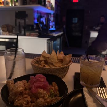 Chabella Miami - Guacamole con Chicharron - Mexican Near Me - Doral, Florida Chabella Miami - Guacamole con Chicharron - Mexican Near Me - Doral, Florida