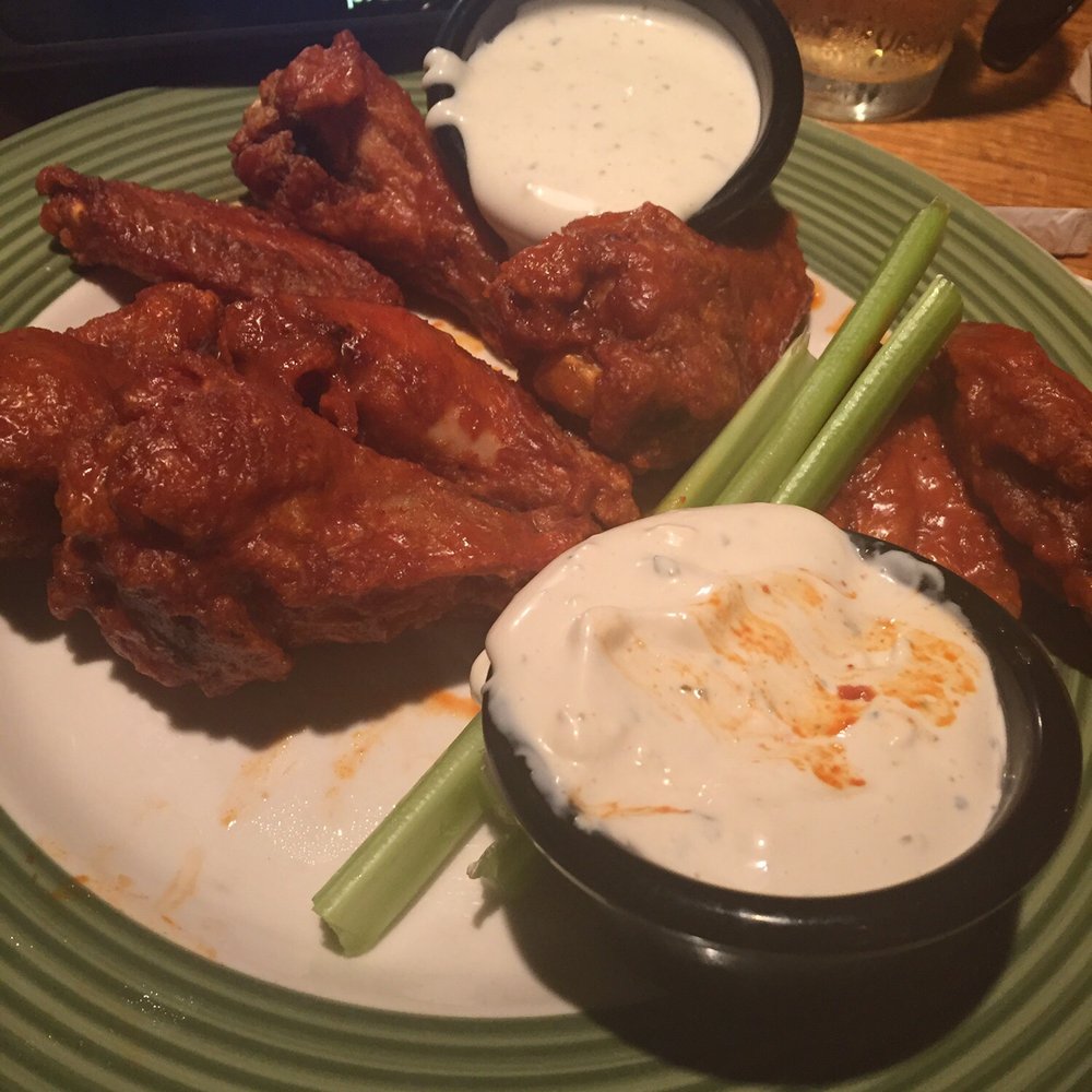 Applebee's Grill + Bar - Buffalo wings with ranch and blue cheese (pretty good) - American Near Me - Forestville, Maryland Applebee's Grill + Bar - Buffalo wings with ranch and blue cheese (pretty good) - American Near Me - Forestville, Maryland