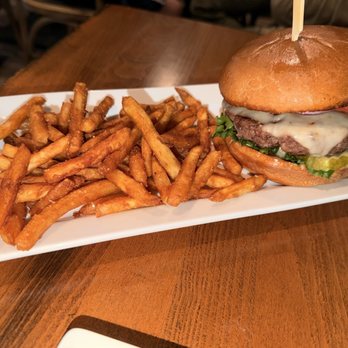Etna Brewing - Burger and sweet potato fries - Brewpubs Near Me - Etna, California Etna Brewing - Burger and sweet potato fries - Brewpubs Near Me - Etna, California
