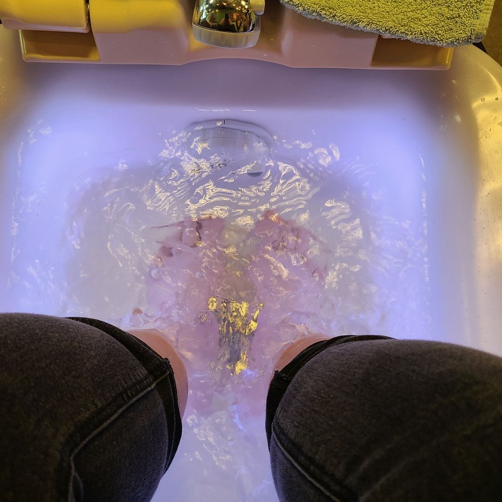 Luu Nails - Foot soak - Nail Salons Near Me - Lancaster, Ohio Luu Nails - Foot soak - Nail Salons Near Me - Lancaster, Ohio