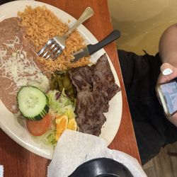 El Frijolito Restaurant - Carne asada plate