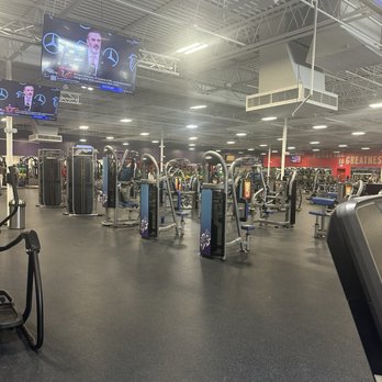 Crunch Fitness - Michigan Road - Gyms Near Me - Indianapolis, Indiana