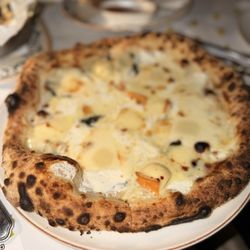 Lemonica - Quattro formaggi Pizza