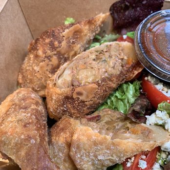 Mason Jar NYC - Pulled Pork egg rolls - Barbeque Near Me - New York, New York Mason Jar NYC - Pulled Pork egg rolls - Barbeque Near Me - New York, New York