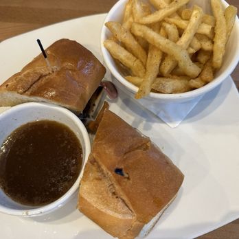 Three Kings Public House - Garlic French Dip - Chicken Wings Near Me - Cottleville, Missouri
