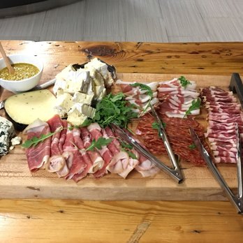 Old Toronto Beer Tour - Charcuterie lunch at Steamwhistle Brewery - Beer Tours Near Me - Toronto, Ontario Old Toronto Beer Tour - Charcuterie lunch at Steamwhistle Brewery - Beer Tours Near Me - Toronto, Ontario