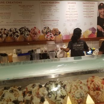 Cold Stone Creamery - All the staff working on online orders. Except 1. - Ice Cream & Frozen Yogurt Near Me - Flushing, New York