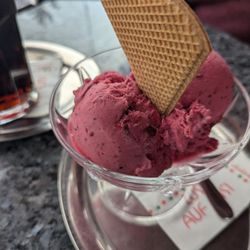 Eiscafe Paradiso