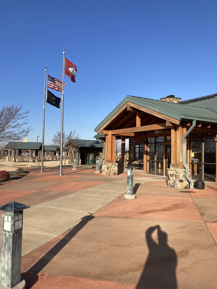 WEST MEMPHIS CENTER Updated August 2024 32 Photos & 11