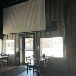 Wally’s - Large screen