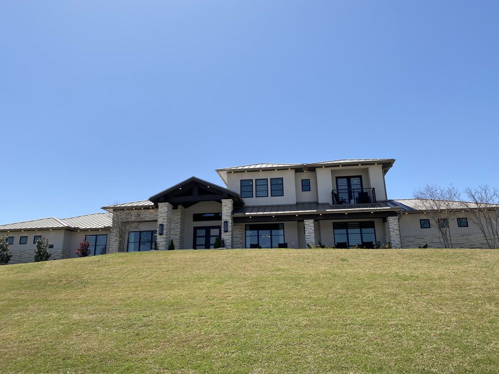 QUINTIN V HUCKABY DOUGLAS ELLIMAN Updated June 2024 Contact Agent 28 Photos 4514