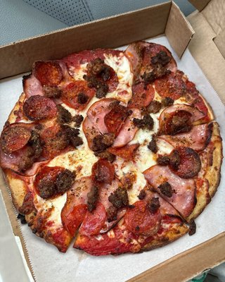 Signal Station Pizza by null