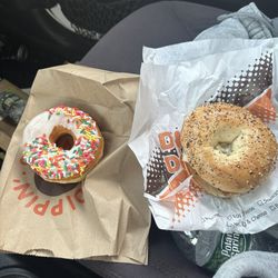 Dippin Donuts